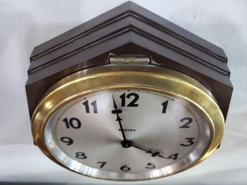 BAYARD FRENCH ART DECO BAKELITE BRASS WALL CLOCK C1930 - ADDITIONAL PHOTO 2