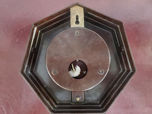 BAYARD FRENCH ART DECO BAKELITE BRASS WALL CLOCK C1930 - ADDITIONAL PHOTO 9