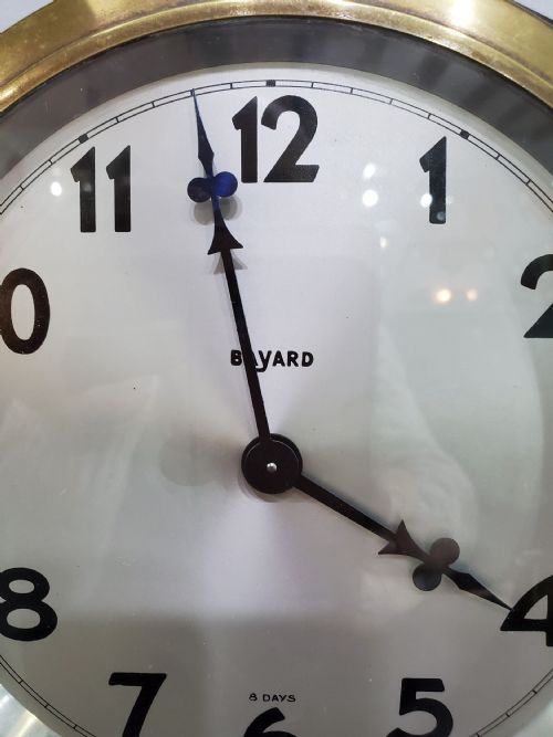BAYARD FRENCH ART DECO BAKELITE BRASS WALL CLOCK C1930 - ADDITIONAL PHOTO 1
