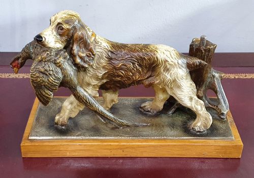 english setter with partridge in mouth match striker c1930 - CATEGORY: ANTIQUE MISCELLANEOUS - DATED 1930