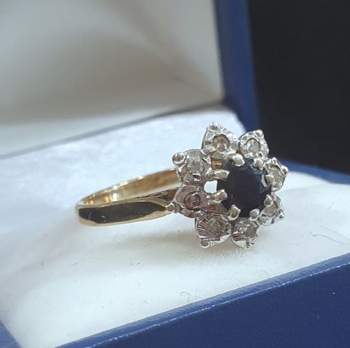 1940S50S SNOWFLAKE SAPPHIRE DIAMOND HALO ON 9CT GOLD RING SIZE N - ADDITIONAL PHOTO 16