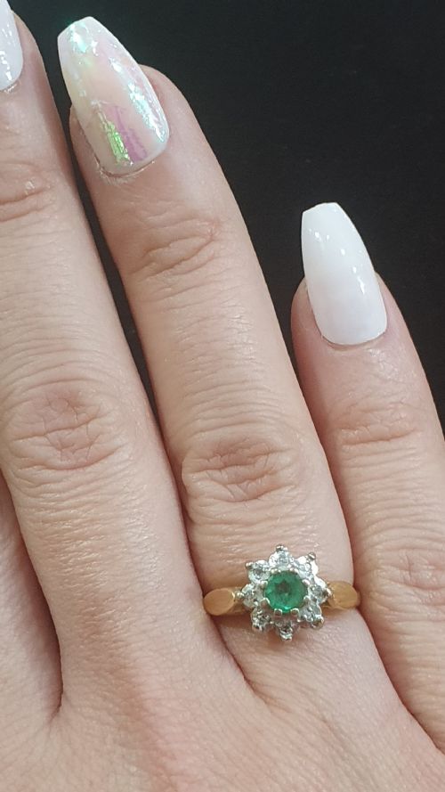 1933 ART DECO 18CT GOLD EMERALD DIAMOND HALO SNOWFLAKE RING SIZE L - ADDITIONAL PHOTO 7