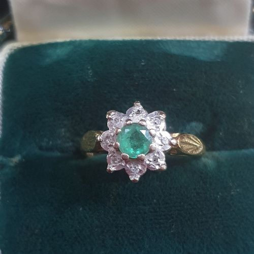 1933 ART DECO 18CT GOLD EMERALD DIAMOND HALO SNOWFLAKE RING SIZE L - ADDITIONAL PHOTO 12