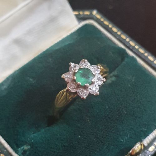 1933 ART DECO 18CT GOLD EMERALD DIAMOND HALO SNOWFLAKE RING SIZE L - ADDITIONAL PHOTO 13