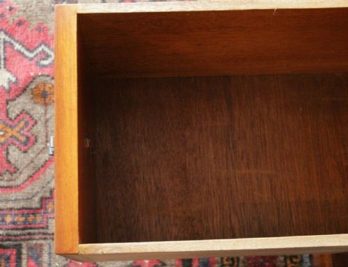 PAIR OF ART DECO BURR WALNUT BEDSIDE CABINETS C192030 - ADDITIONAL PHOTO 9
