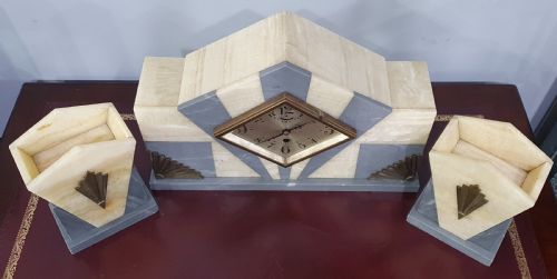 FRENCH ART DECO MARBLE MANTLE CLOCK WITH GARNITURES C1920 - ADDITIONAL PHOTO 2