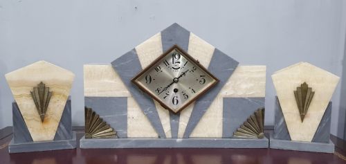 FRENCH ART DECO MARBLE MANTLE CLOCK WITH GARNITURES C1920 - ADDITIONAL PHOTO 6