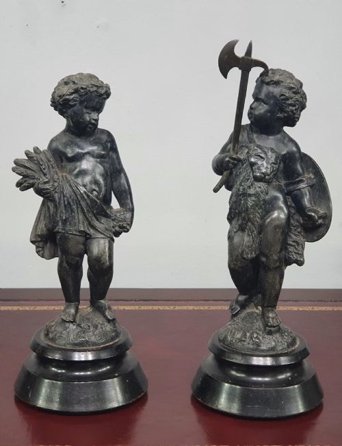 A PAIR OF VICTORIAN CAST METAL MANTEL FIGURES - ADDITIONAL PHOTO 1