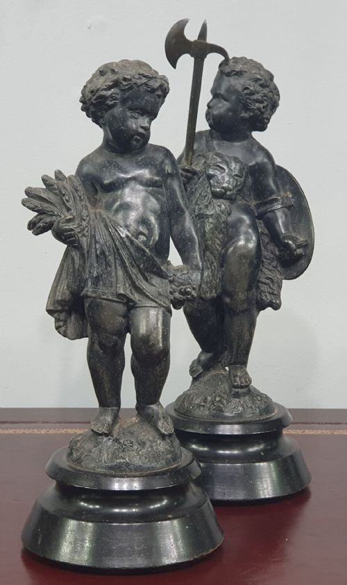 A PAIR OF VICTORIAN CAST METAL MANTEL FIGURES - ADDITIONAL PHOTO 4