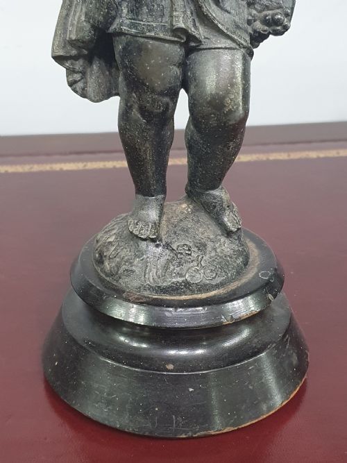 A PAIR OF VICTORIAN CAST METAL MANTEL FIGURES - ADDITIONAL PHOTO 11