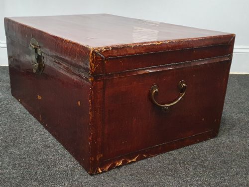 LEATHER COVERED CHINESE TRUNK 19TH CENTURY - ADDITIONAL PHOTO 5