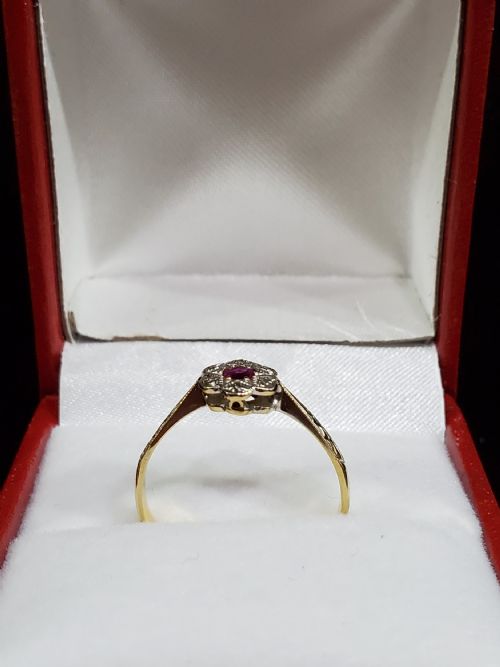 ART DECO 18CT GOLD PLATINUM RUBY DIAMOND CLUSTER RING SIZE O C1920S - ADDITIONAL PHOTO 4