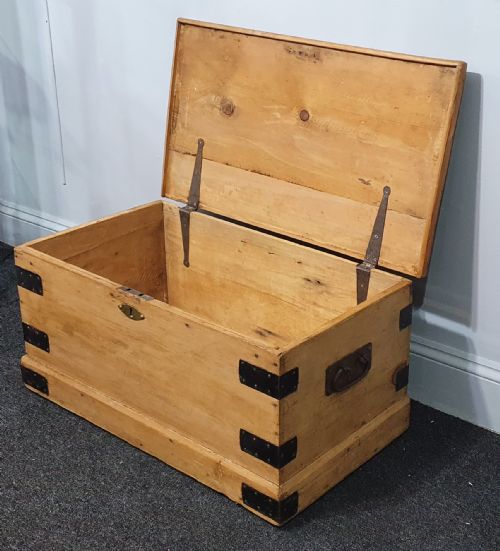 VICTORIAN PINE CHEST BLANKET BOX TV STAND COFFEE TABLE 19TH CENTURY - ADDITIONAL PHOTO 3