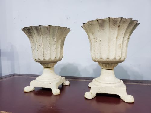 PAIR OF SMALL FRENCH FLUTED GARDEN PLANTERS 19TH CENTURY - ADDITIONAL PHOTO 2