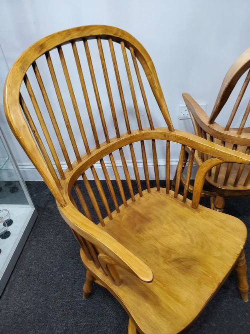 PAIR EARLY 20TH CENTURY ELM WINDSOR CHAIRS - ADDITIONAL PHOTO 7