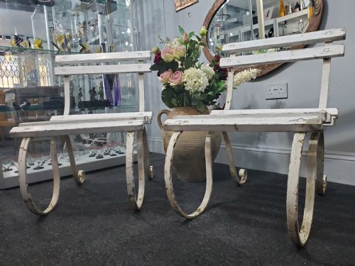 PAIR OF VICTORIAN CAST IRON GARDEN CHAIRS C1880 - ADDITIONAL PHOTO 1