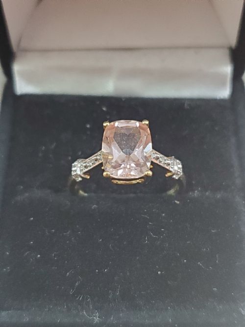 CUSHION CUT MORGANITE 15CT PAV DIAMOND SET SHOULDERS 9CT GOLD RING SIZE O - ADDITIONAL PHOTO 1