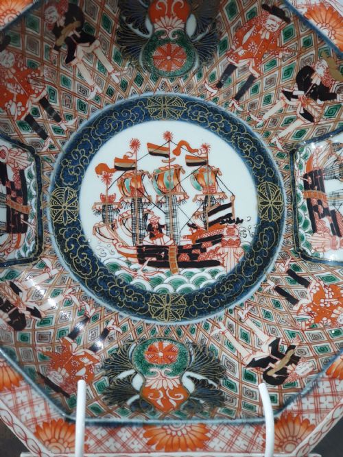 RARE EDO PERIOD OCTAGONAL IMARI DISH - ADDITIONAL PHOTO 10