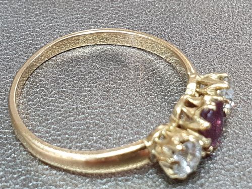 ANTIQUE RUBY DIAMOND TRILOGY RING 18CT GOLD BAND SIZE Q C1930S - ADDITIONAL PHOTO 5