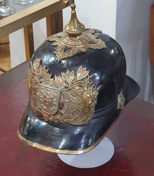 RARE WWI PERIOD PORTUGUESE NATIONAL GUARD PICKELHAUBE - ADDITIONAL PHOTO 2