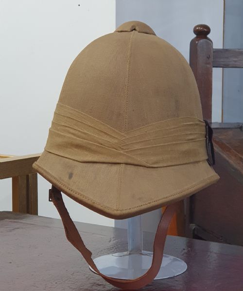 british army 1877 pattern foreign service kharki helmet - CATEGORY: ANTIQUE MISCELLANEOUS - DATED 1880