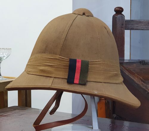 BRITISH ARMY 1877 PATTERN FOREIGN SERVICE KHARKI HELMET - ADDITIONAL PHOTO 7