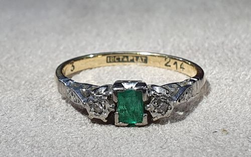 art deco emerald diamond 18ct platinum ring size o12 - CATEGORY: ANTIQUE JEWELLERY - DATED 1930