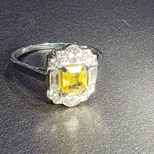 ART DECO PLATINUM YELLOW SAPPHIRE BAGUETTE DIAMOND 1930S RING SIZE N12 - ADDITIONAL PHOTO 8
