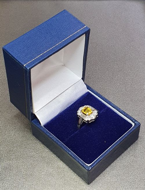 ART DECO PLATINUM YELLOW SAPPHIRE BAGUETTE DIAMOND 1930S RING SIZE N12 - ADDITIONAL PHOTO 11