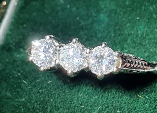 EDWARDIAN 05CT VSIEF DIAMOND TRILOGY PLATINUM RING SIZE O - ADDITIONAL PHOTO 2