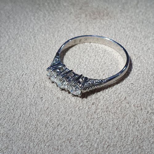 EDWARDIAN 05CT VSIEF DIAMOND TRILOGY PLATINUM RING SIZE O - ADDITIONAL PHOTO 9