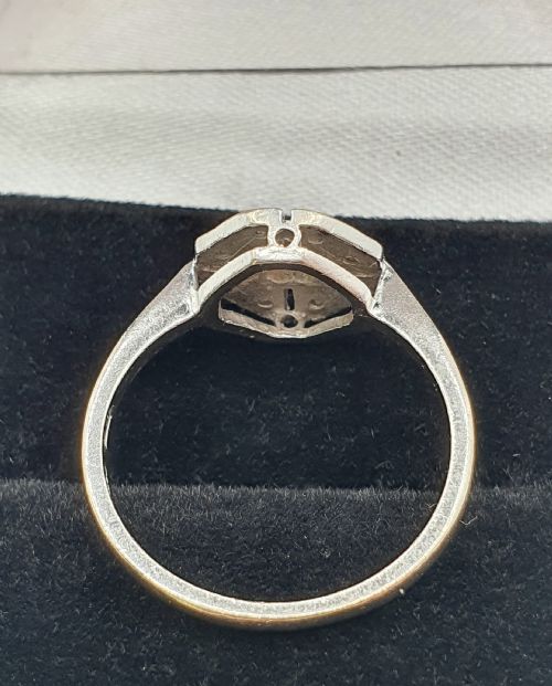 ART DECO 9CT WHITE GOLD GEOMETRIC SET DIAMOND RING SIZE N12 - ADDITIONAL PHOTO 2