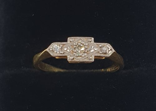 art deco geometric platinum star set diamonds on 9ct gold band ring size o12 - CATEGORY: ANTIQUE JEWELLERY - DATED 1930