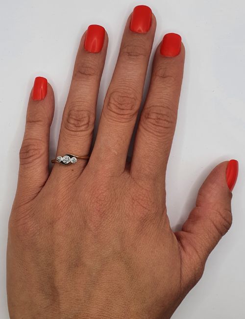 ART DECO GEOMETRIC PALLADIUM STAR SET SWIRL DIAMOND TRILOGY ON 9CT GOLD BAND RING SIZE Q - ADDITIONAL PHOTO 7