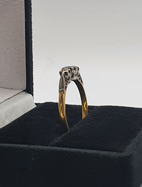 ART DECO TRILOGY PLATINUM DIAMOND RING ON 18CT GOLD SIZE L12 - ADDITIONAL PHOTO 3