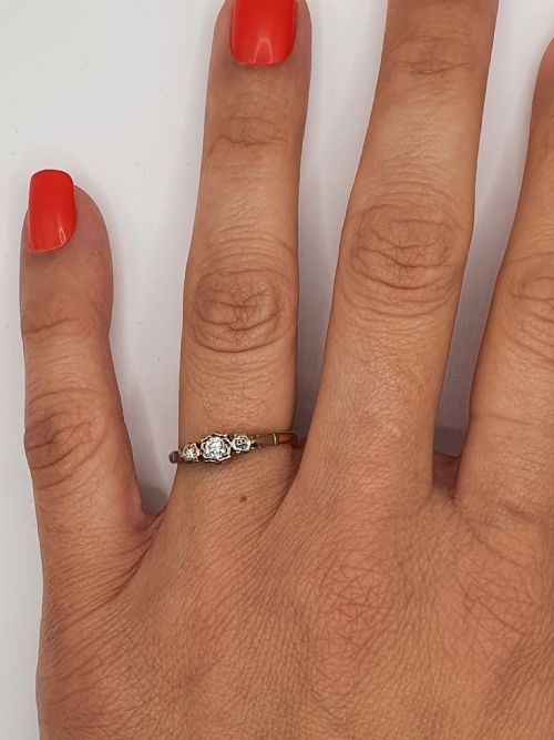 ART DECO TRILOGY PLATINUM DIAMOND RING ON 18CT GOLD SIZE L12 - ADDITIONAL PHOTO 6