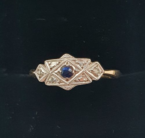 ART DECO SAPPHIRE WITH GEOMETRIC PLATINUM SET DIAMONDS SURROUND ON 9CT BAND RING SIZE L - ADDITIONAL PHOTO 9