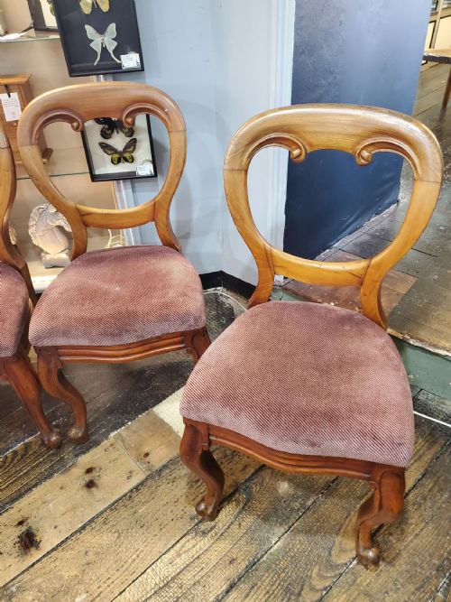 SET OF 4 VICTORIAN WALNUT BALLOON BACK DINING CHAIRS C1880 - ADDITIONAL PHOTO 2