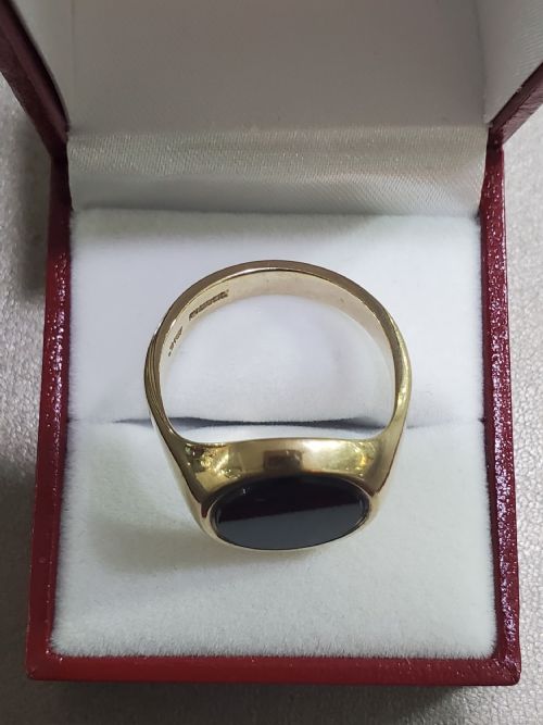 VINTAGE HEAVY 9CT GOLD ONYX SIGNET RING W - ADDITIONAL PHOTO 4