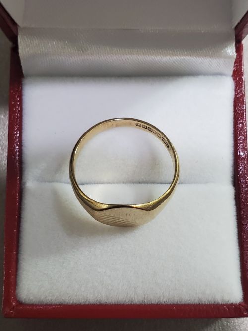VINTAGE SIGNET RING 9CT GOLD WITH DIAGONAL ENGRAVING O12 - ADDITIONAL PHOTO 4