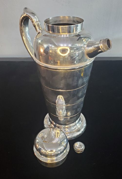 CANADIAN ART DECO SILVER PLATED COCKTAIL SHAKER C1930 - ADDITIONAL PHOTO 3