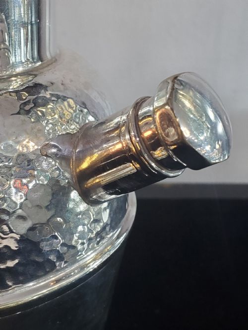 ART DECO NORTH AMERICAN COCKTAIL SHAKER JUG HAMMERED SILVER PLATE C1930S - ADDITIONAL PHOTO 4