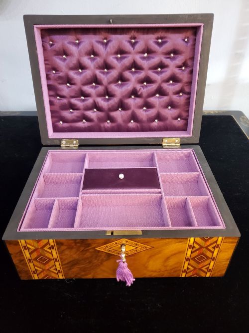victorian parquetry inlaid walnut jewellery box c1880 - CATEGORY: ANTIQUE BOXES - DATED VICTORIAN