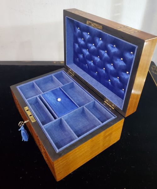 VICTORIAN PARQUETRY INLAID WALNUT JEWELLERY BOX C1880 - ADDITIONAL PHOTO 10