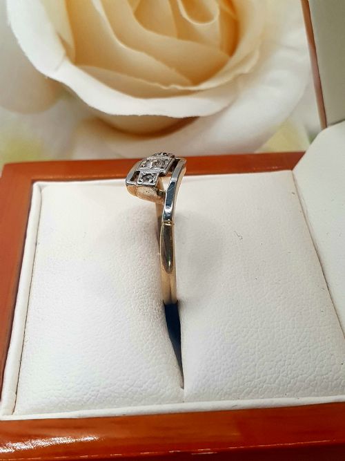 ART DECO DIAMOND TRILOGY 18CT GOLD PLATINUM RING C1920S SIZE M - ADDITIONAL PHOTO 2