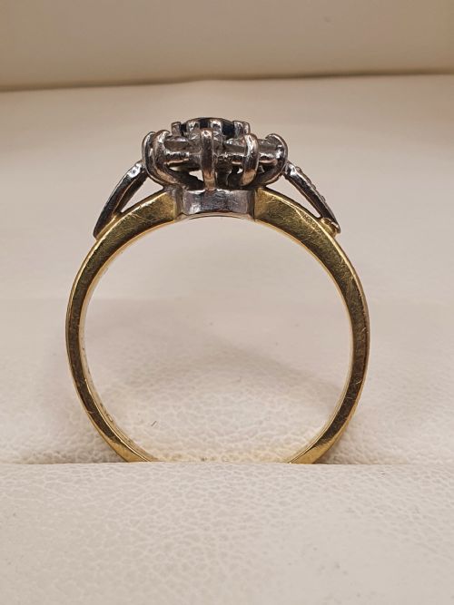 SAPPHIRE DIAMOND CLUSTER 18CT GOLD RING SIZE M - ADDITIONAL PHOTO 3
