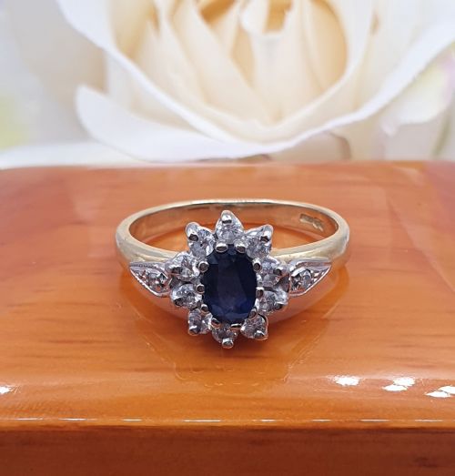SAPPHIRE DIAMOND CLUSTER 18CT GOLD RING SIZE M - ADDITIONAL PHOTO 4