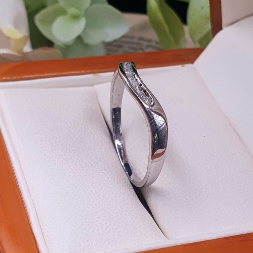 18CT WHITE GOLD DIAMOND WISHBONE RING SIZE R - ADDITIONAL PHOTO 2