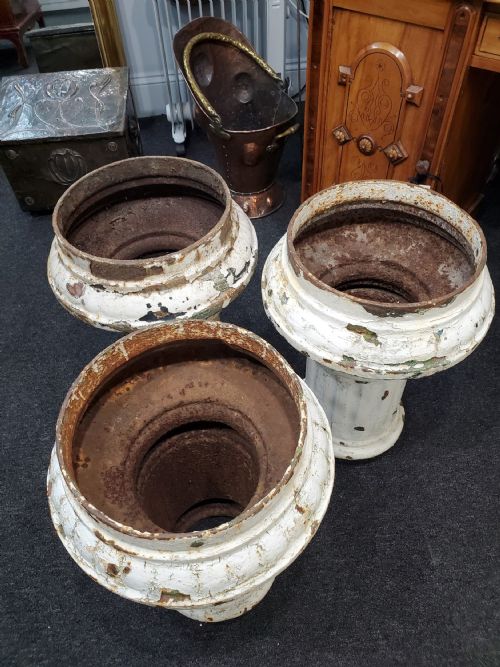 VICTORIAN X3 CAST IRON GARDEN URNS C1880 - ADDITIONAL PHOTO 4