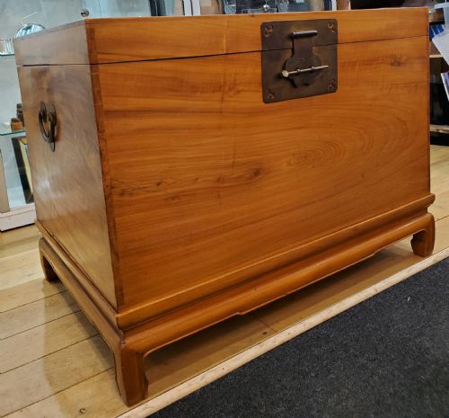 CHINESE CAMPHOR TRUNK ON STAND C1920S - ADDITIONAL PHOTO 6